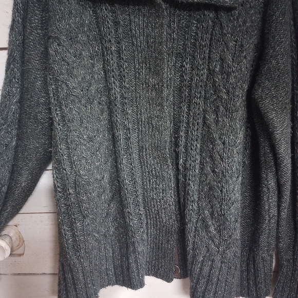 St. John's Bay Women's Size 3X Button Front Cable Knit Cardigan Sweater Cozy - Picture 3 of 8